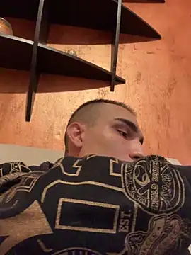 Snapshot of Chicano2k chatting on March 16, 5:07 pm Chicano2k online show from March 16, 5:07 pm