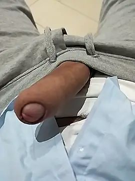 ptrz990 online show from January 7, 2:22 pm