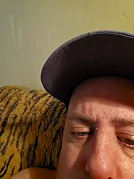 Snapshot of HeteroHotGuy1 chatting on February 12, 7:44 am HeteroHotGuy1 online show from February 12, 7:44 am