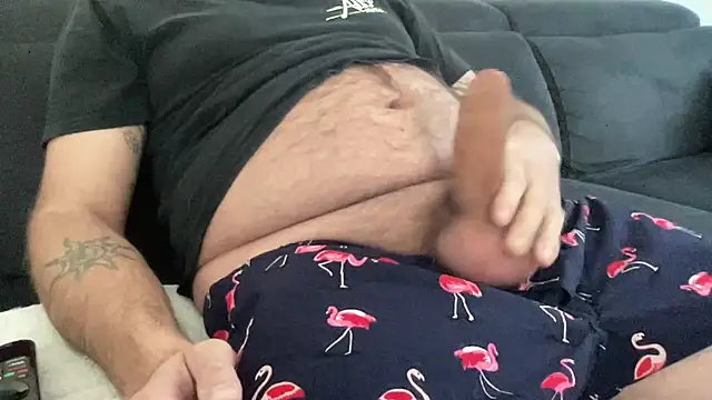 Beardedbear37 online show from December 27, 1:18 pm