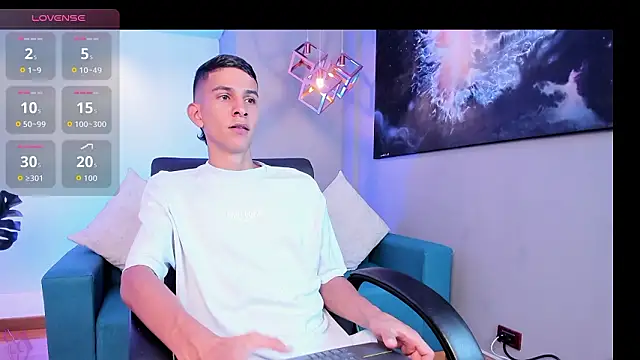 Aaron Scoot online show from March 21, 7:40 pm