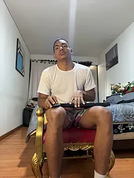 Snapshot of yavil2 chatting on December 26, 4:58 pm yavil2 online show from December 26, 4:58 pm