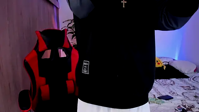 aldrinwhite online show from March 17, 5:59 pm