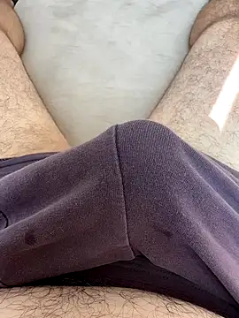 reelciii21 online show from September 11, 7:18 am