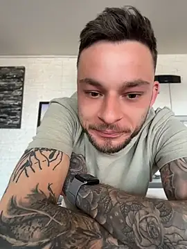 hottwoboys online show from April 27, 10:23 am