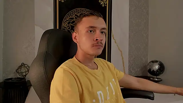 Desmon Clark online show from February 20, 6:35 pm