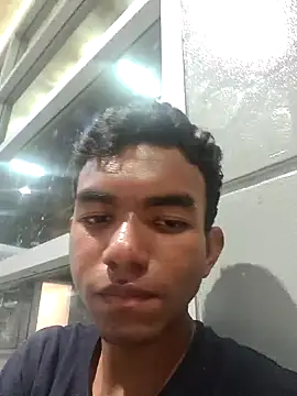 Snapshot of Reynold2608 chatting on January 3, 1:48 am Reynold2608 online show from January 3, 1:48 am