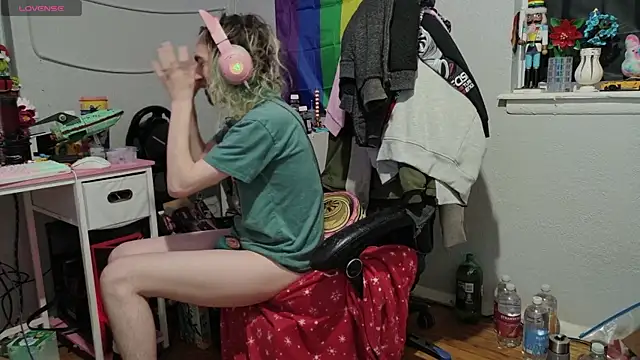 tallnerdyguy online show from January 16, 5:10 am