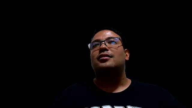 Mikee-Leee online show from June 11, 10:52 pm