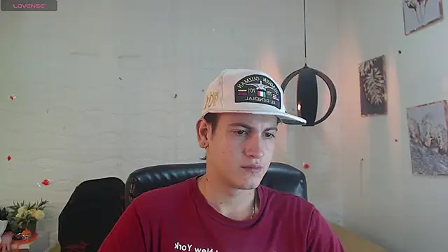 Cerokershelby online show from December 15, 5:45 am