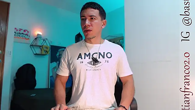Snapshot of marc_ginale chatting on February 25, 11:55 pm marc ginale online show from February 25, 11:55 pm