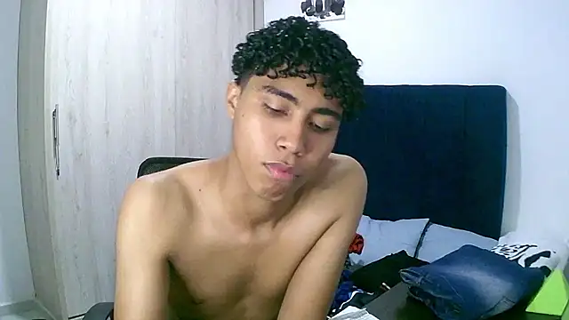 sexy diamante  online show from December 3, 2:39 am