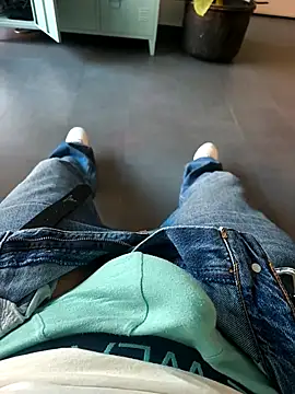 cricrimsBarcelona online show from October 30, 7:21 am