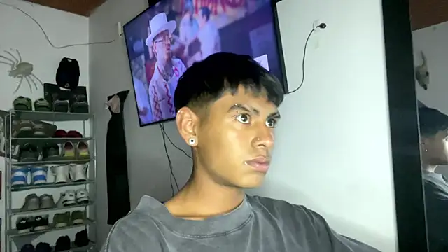  Billowy  online show from November 17, 10:24 pm