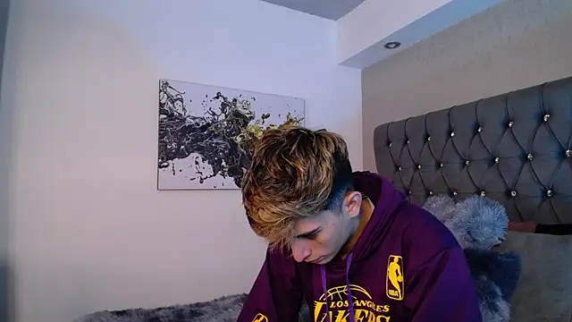 MrWilliseo online show from October 1, 2:48 am