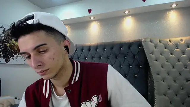 MrWilliseo online show from February 26, 7:58 pm