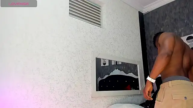 KENDER21  online show from October 29, 8:34 pm