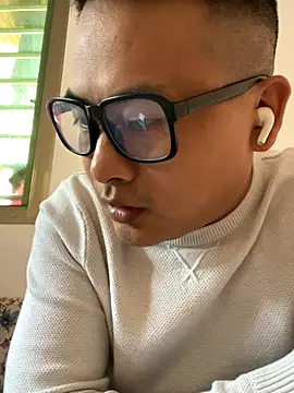 lixiaoshuai8 online show from December 5, 6:09 am