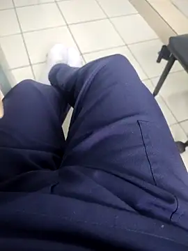 gatmoreno1 online show from October 31, 2:53 pm