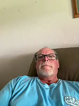 wildrocket02 online show from May 9, 3:13 pm