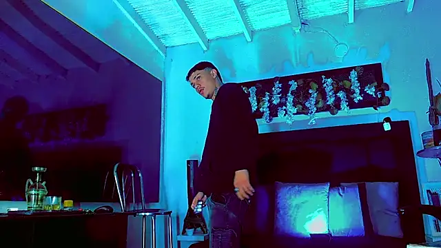 HannibalLester online show from March 30, 9:32 am