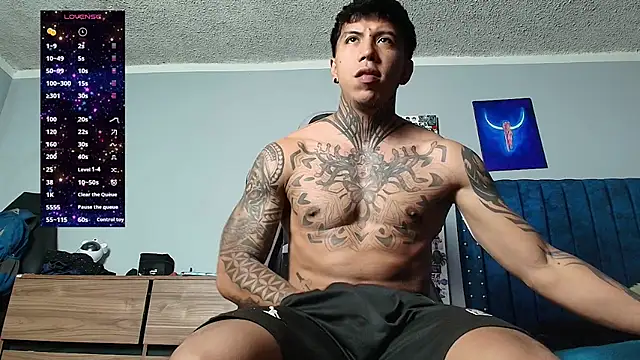 Nickhot0609 online show from July 18, 3:24 am