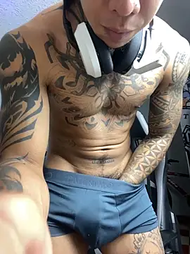 Nickhot0609 online show from October 27, 4:37 am