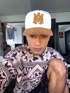 Edward Milleer online show from November 3, 4:31 pm