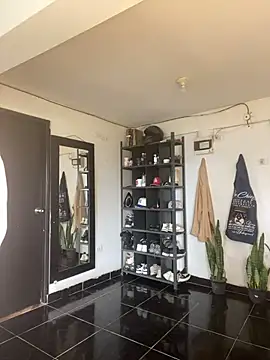 Edward Milleer online show from October 27, 4:09 pm