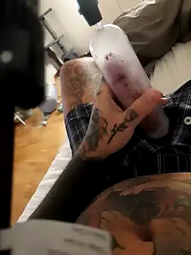 tattooedtwc online show from November 3, 5:59 pm