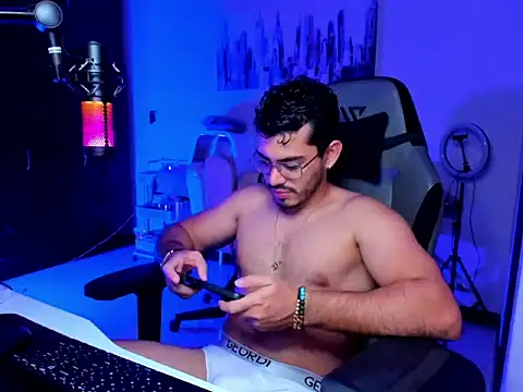 BrunoD31 online show from February 11, 5:01 am