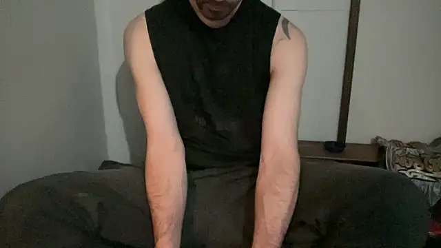 alphajoshkosh online show from April 1, 9:33 am