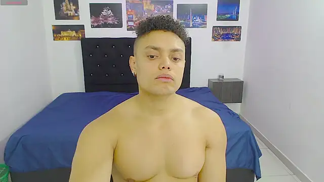 Booy Hott online show from December 13, 3:11 pm