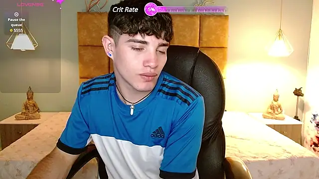 Snapshot of AlejooTwink chatting on March 20, 7:04 pm AlejooTwink online show from March 20, 7:04 pm
