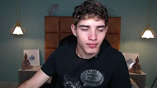 Snapshot of AlejooTwink chatting on December 5, 7:07 pm AlejooTwink online show from December 5, 7:07 pm