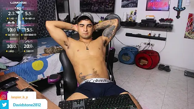 cJuan111 online show from September 23, 7:13 pm