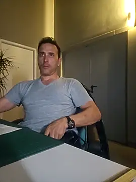 Lucas   81 online show from November 26, 7:28 pm