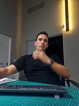 Lucas   81 online show from October 21, 6:22 pm