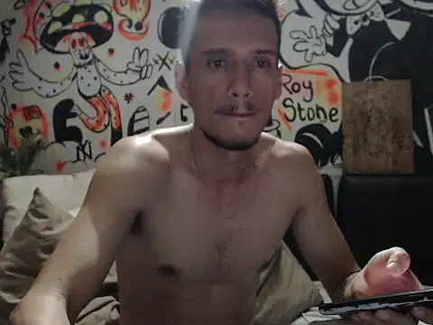 roystonee01 online show from September 27, 2:20 am