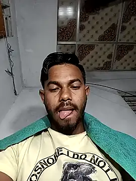 Snapshot of arafat_mia chatting on January 15, 10:35 pm arafat mia online show from January 15, 10:35 pm