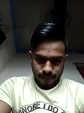 Snapshot of arafat_mia chatting on February 28, 11:01 pm arafat mia online show from February 28, 11:01 pm