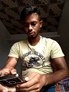 Snapshot of arafat_mia chatting on December 6, 4:25 am arafat mia online show from December 6, 4:25 am