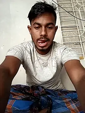 Snapshot of arafat_mia chatting on December 12, 8:57 am arafat mia online show from December 12, 8:57 am
