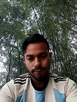 Snapshot of arafat_mia chatting on January 14, 2:08 am arafat mia online show from January 14, 2:08 am