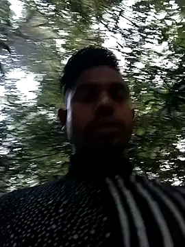 Snapshot of arafat_mia chatting on January 18, 1:23 am arafat mia online show from January 18, 1:23 am