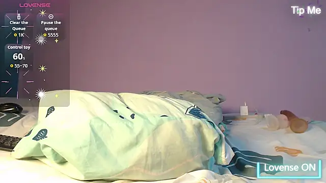 Snapshot of Dante_Bear_ chatting on October 17, 4:27 am Dante Bear online show from October 17, 4:27 am