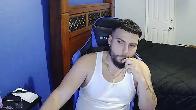 Snapshot of MasterKvn chatting on March 2, 10:58 am MasterKvn online show from March 2, 10:58 am