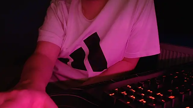 Scotland 100 online show from November 21, 9:36 pm