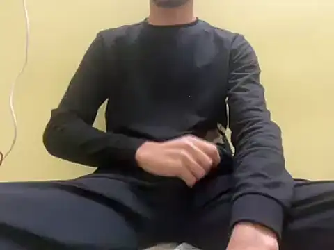 Snapshot of rahul_4u chatting on December 17, 6:56 am rahul 4u online show from December 17, 6:56 am