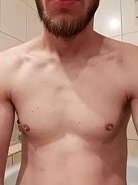 hoot denis28 online show from March 22, 4:04 pm